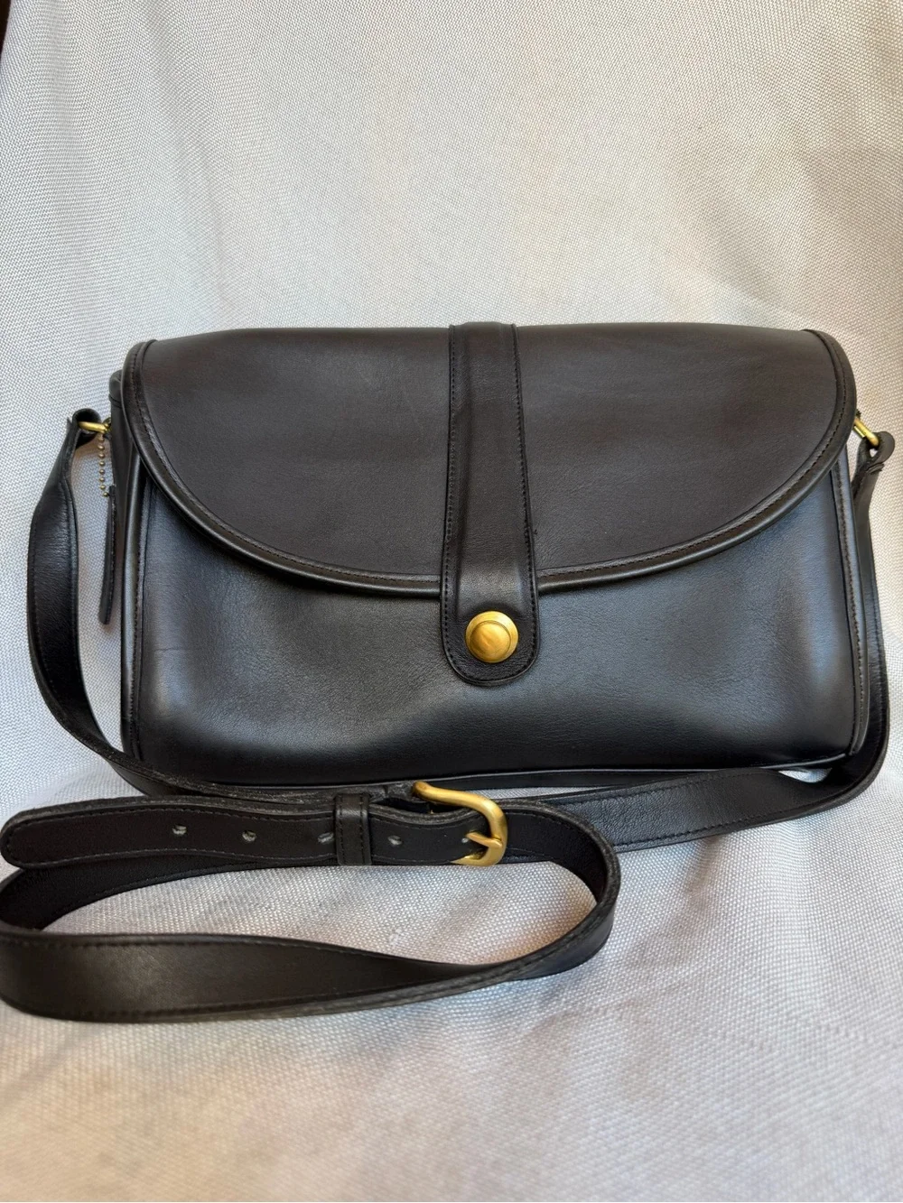 90s Vintage Coach Black Leather Shoulder Bag Made in USA